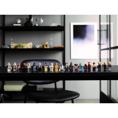 13. LEGO Star Wars 75290 Mos Eisley Cantina