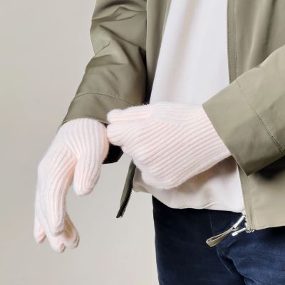 3. Braided phone gloves with cutouts for fingers - pink