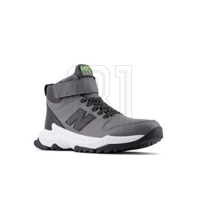 10. New Balance Jr GT800TG3 shoes