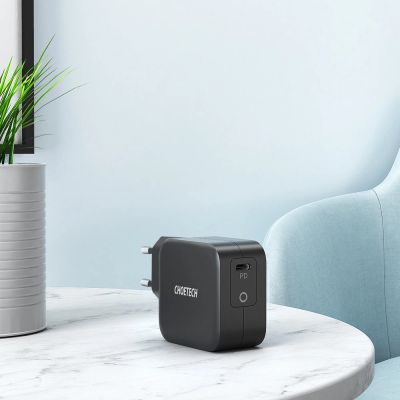 7. Choetech GaN USB Type C wall charger 61W Power Delivery black (Q6006)