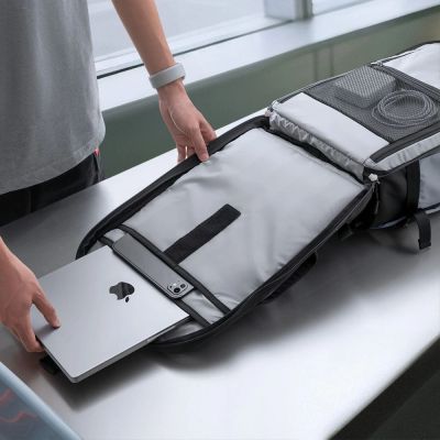 10. Tech-Protect Defender S70 RYANAIR & WIZZAIR 24L Laptop Backpack - Gray