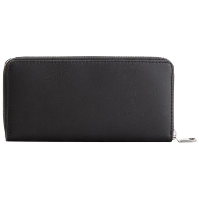 8. CALVIN KLEIN JEANS WOMEN'S SCULPTED WALLET