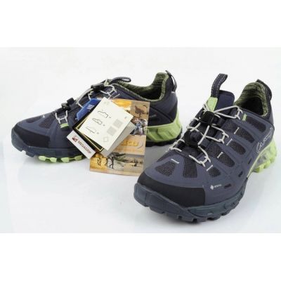 9. Aku Selvatica GTX W 679428 trekking shoes