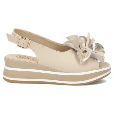 2. Women's leather wedge sandals beige Filippo DS7045/26
