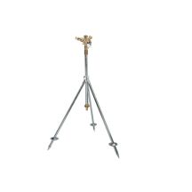 Pulsating sprinkler on a stand