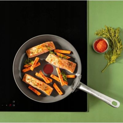 5. TEFAL Renew+ frying pan 24 cm C4240443