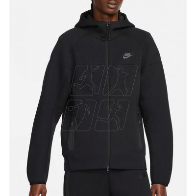3. Nike Tech Fleece M FB7921-010 sweatshirt