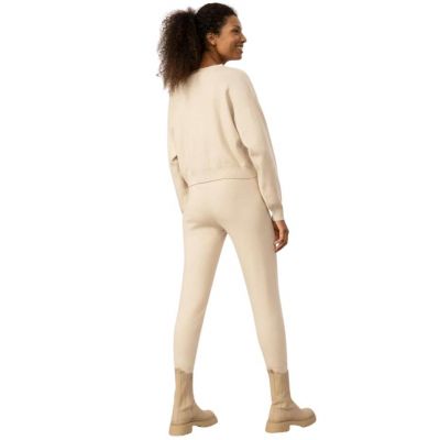 4. Outhorn Sweater W OTHAW22TSWEF001 11S