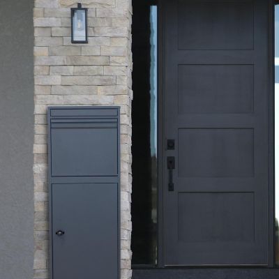 16. 2-IN-1 COURIER LETTERS BOX STANDING 38X41X102CM 1068749