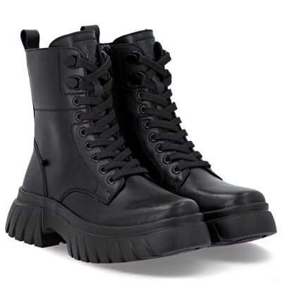 5. Women's leather ankle boots with thick soles, black Rieker W1870-02