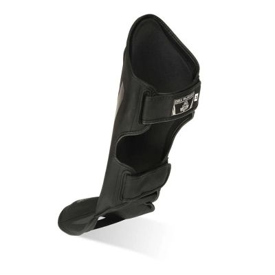 15. Shin guards - "Black Master" shin guards - S