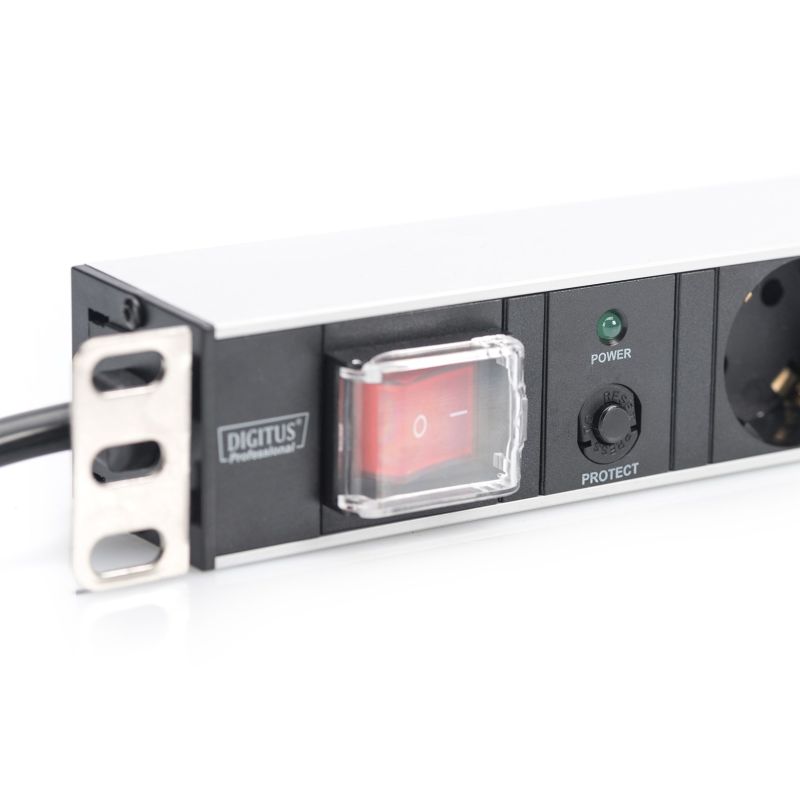 3. Digitus PDU 19" Rackmount Power Strip, 7x Schuko sockets, 2.0m, 1x Unischuko plug, 16A, on/off, overload protection, aluminum profile