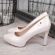 4. Pumps on a platform pearl beige W Sergio Leone