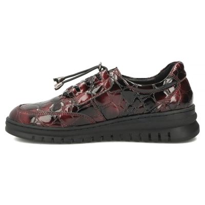 3. Women's leather half-notes on a wedge, lacquered crocodile burgundy Filippo DP8102