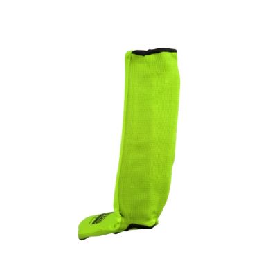 18. Flexible shin guards NS-B4 08164-02M