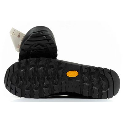9. Aku Minima Women's Hiking Shoes [101 052]