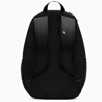 2. Nike Heritage Sweep Tech IV5660-010 backpack
