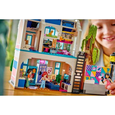 13. LEGO Friends 42687 - Liann Family House