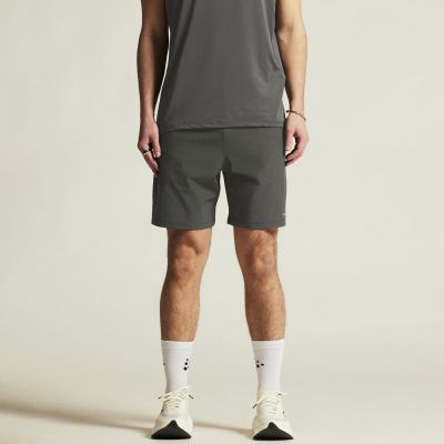 6. Craft Adv Essence 2-in-1 Shorts 2 M 92800660242