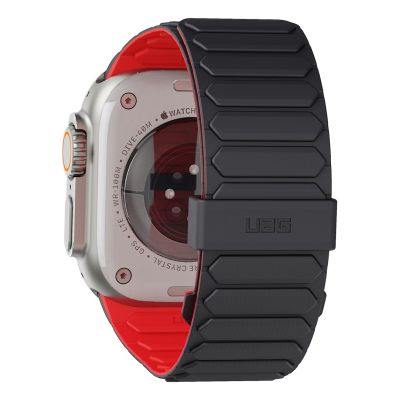 8. UAG Pathfinder – reversible silicone magnetic band for Apple Watch Series 4–6 & SE 1–3, 44 mm / Series 7–9, 45 mm / Series 10–11, 46 mm / Ultra 1–3, 49 mm (Ash/Lava)