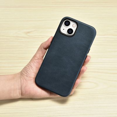 13. iCarer Oil Wax Premium Leather Case iPhone 14 Plus Magnetic Leather Case with MagSafe Dark Blue (WMI14220703-BU)