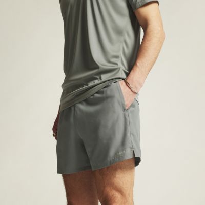 6. Men's CORE ESSENCE SHORTS 2 M