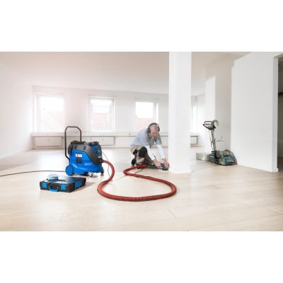 4. NILFISK Light industrial vacuum cleaner with automatic filter shaking system and power tool socket, antistatic 107412104
