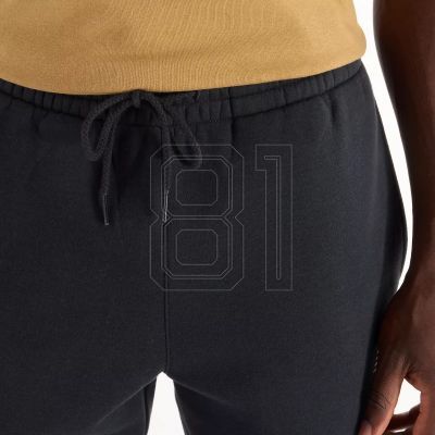 4. New Balance Sport Fleece Jogger M MP43904BK