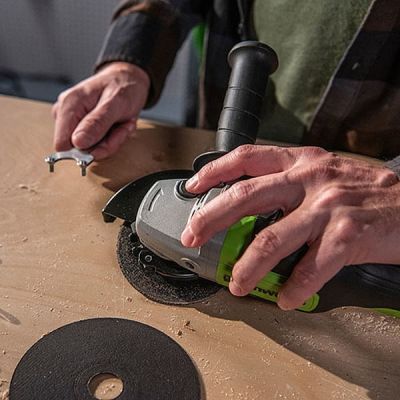 24V Angle Grinder GREENWORKS GD24AG - 3200207