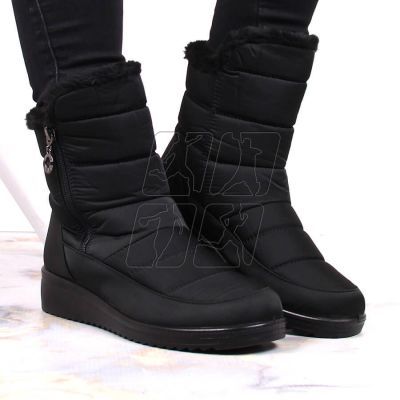 8. Insulated snow boots with a zipper NEWS W EVE377A black