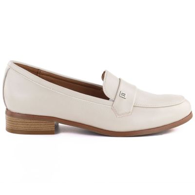 2. Women's beige lords shoes Potocki SZ12786