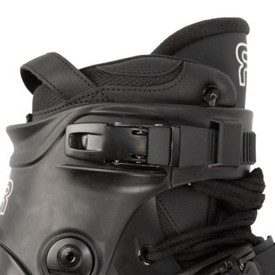 8. Freestyle skates FR1 310 '22 22FRSK-FR1310-BK