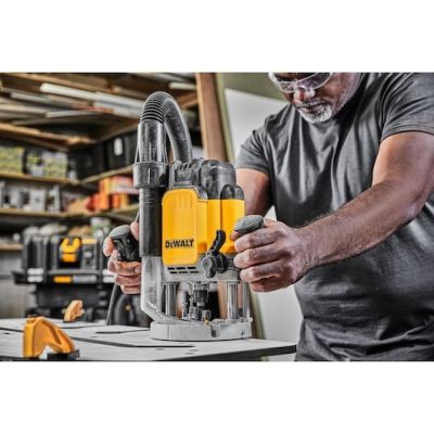 7. DEWALT 2300W DWE625 ROUTER