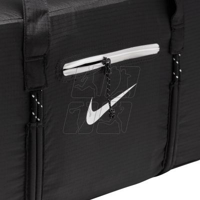 4. Nike DB0306-010 bag