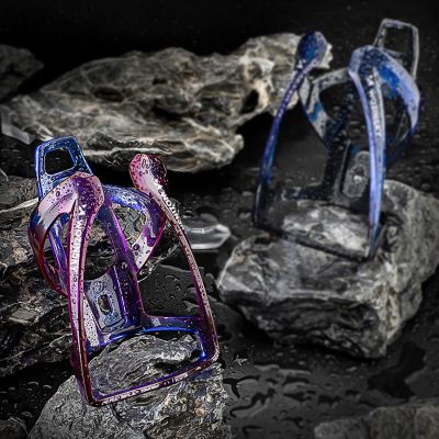 2. Wozinsky WUR-01BP Bike Bottle Holder Basket - Blue and Purple