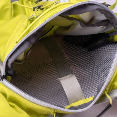 18. Elbrus Quix 10 backpack 92800597674