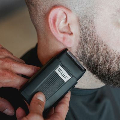 6. WAHL Professional Super Close 3616-0470 shaver
