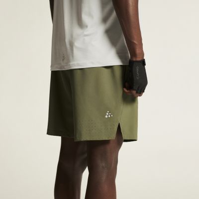 11. Craft Adv Essence Shorts M 92800660246