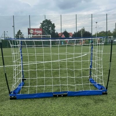 9. Yakima UNI folding goal 1.2m x 0.8m 100154