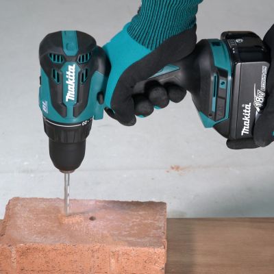 7. Makita DHP490Z Powered Screwdriver/Impact Driver 1900 RPM Blue, Black