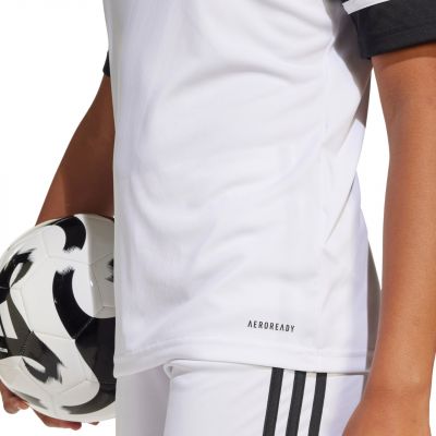 8. adidas Squadra 25 Jr T-shirt JJ0057