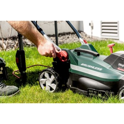 8. Aku RM-36-18 LTX BL 36 601716850 lawn mower METABO