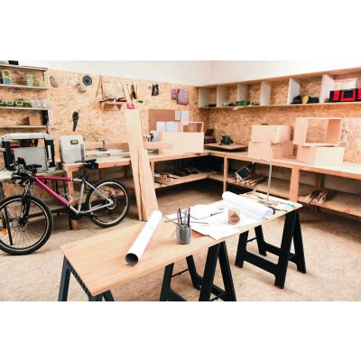 25. TITAN STAND KISTENBERG CONSTRUCTION STAND