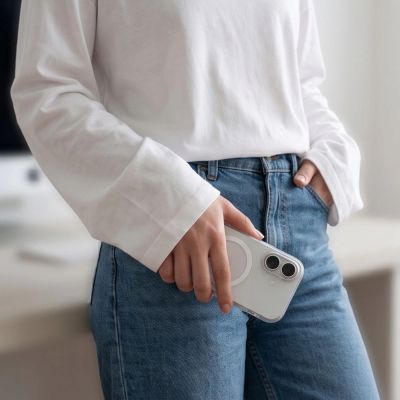7. Tech-Protect MagZero MagSafe Case for iPhone 17 - Matte White