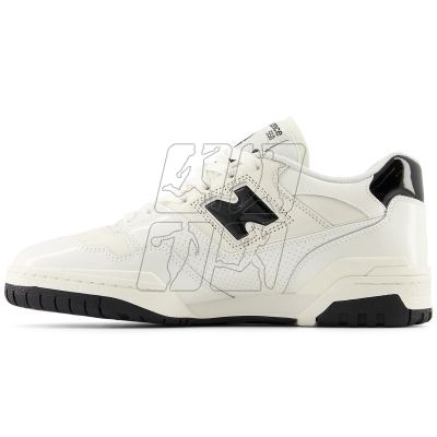 2. New Balance BB550YKF sports shoes