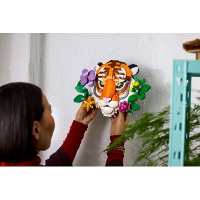 6. LEGO Art 31217 Animal Collection – Tiger