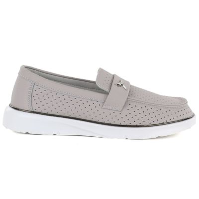 2. Vinceza 93221 women's gray leather moccasins