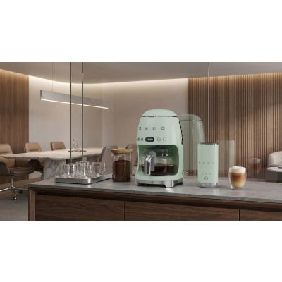24. Smeg MFF02PGEU Milk Frother/Warmer Automatic Milk Frother/Warmer Green