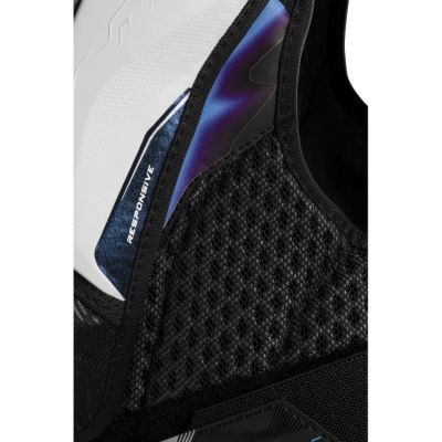 4. Bauer Vapor Flylite Sr 1064785 hockey shoulder pads