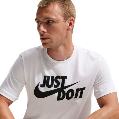 13. Nike Tee Just Do It Swoosh M AR5006-100